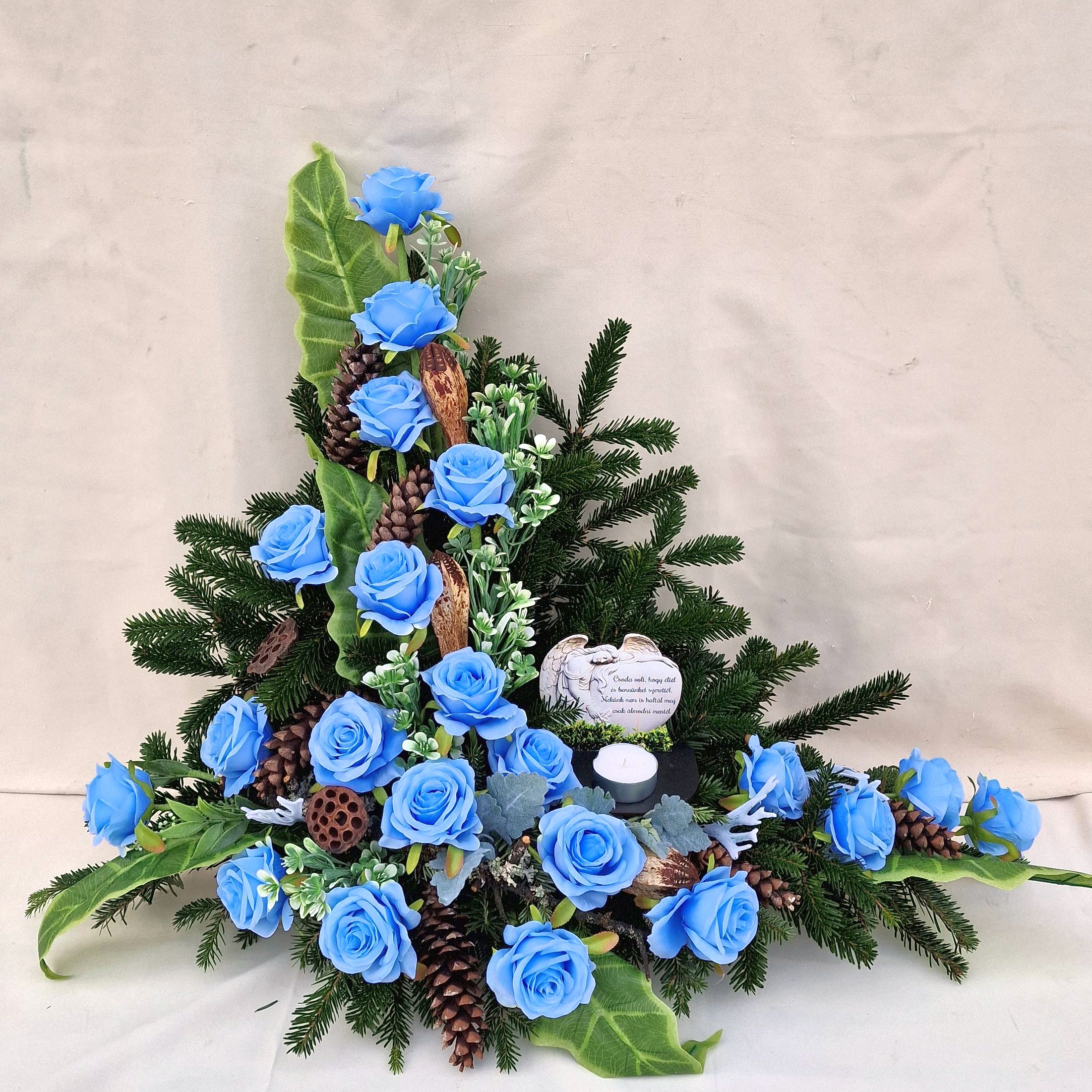 Koszorú - SELYEMVIRÁGOS Kék asszimetrikus rózsás sírdísz