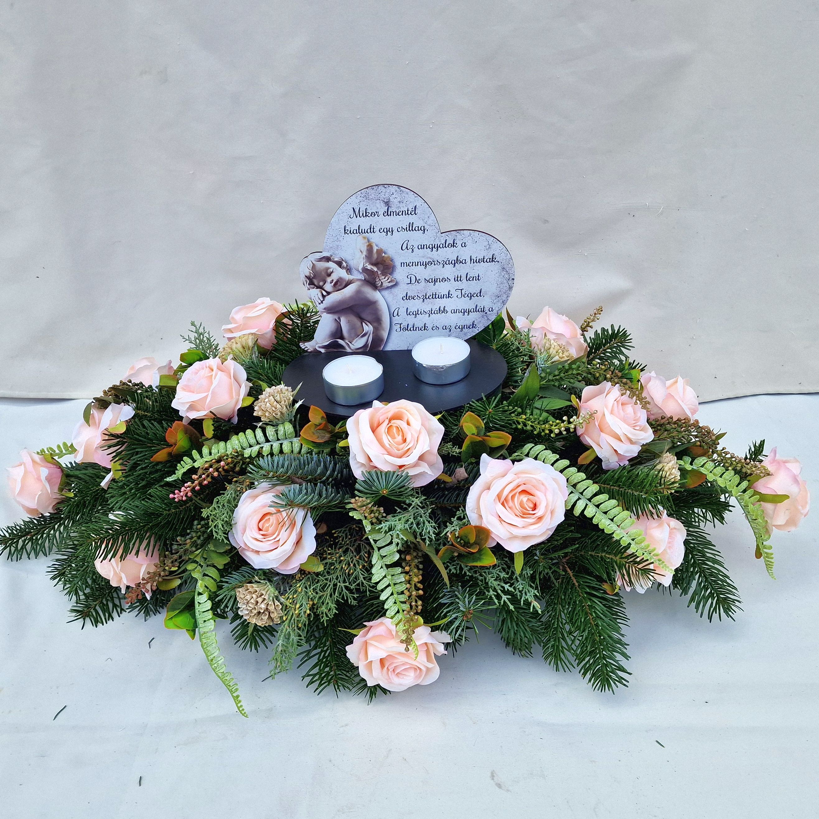 Koszorú - SELYEMVIRÁGOS Barack árnyalatú sírdísz